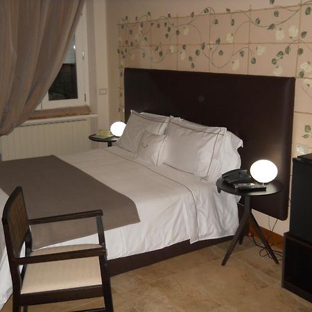 B&B Milu' Кротоне Экстерьер фото