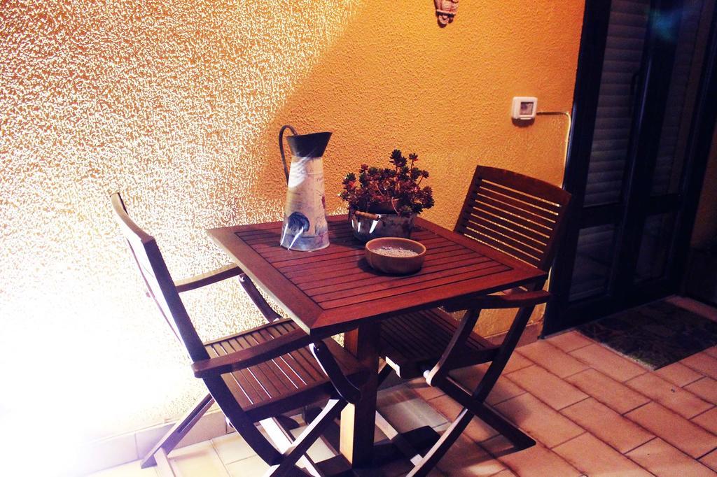 B&B Milu' Кротоне Экстерьер фото