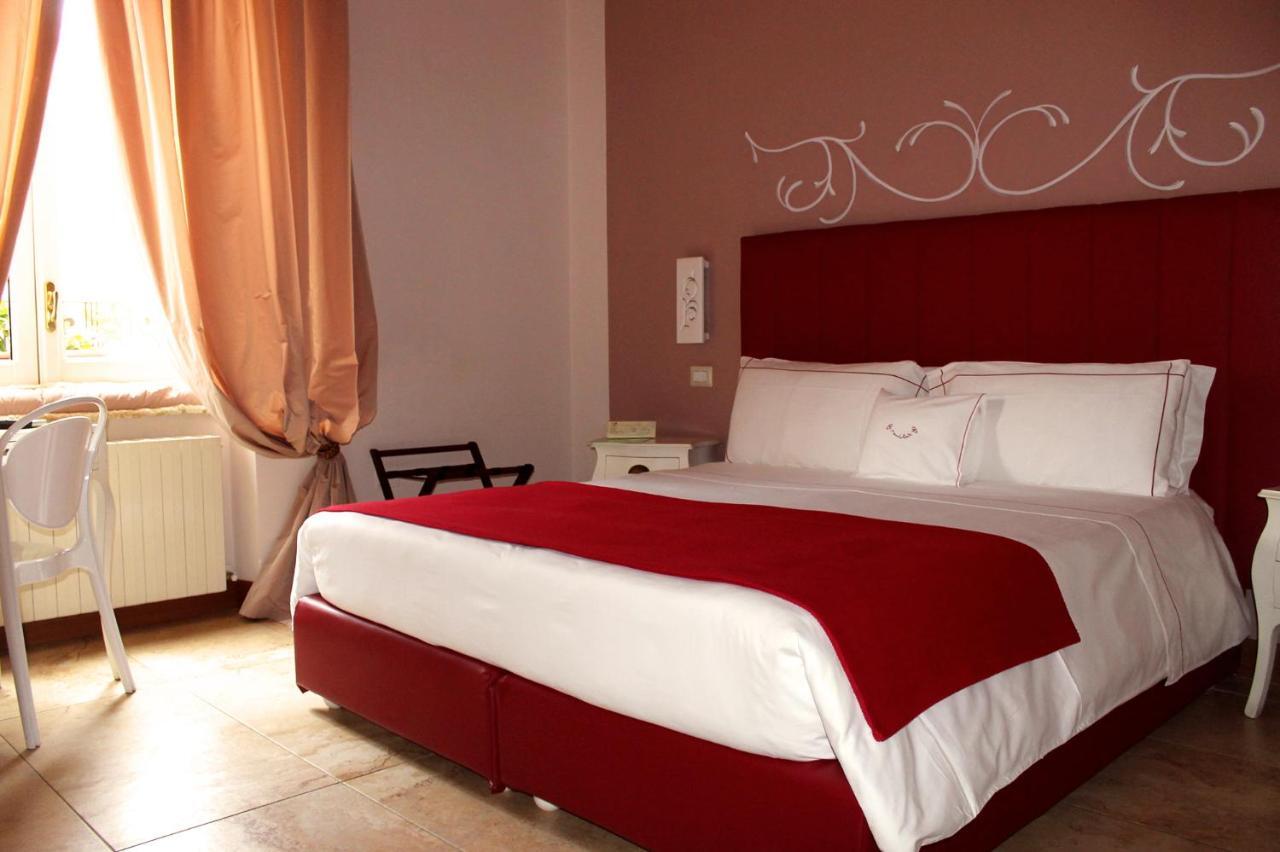 B&B Milu' Кротоне Экстерьер фото